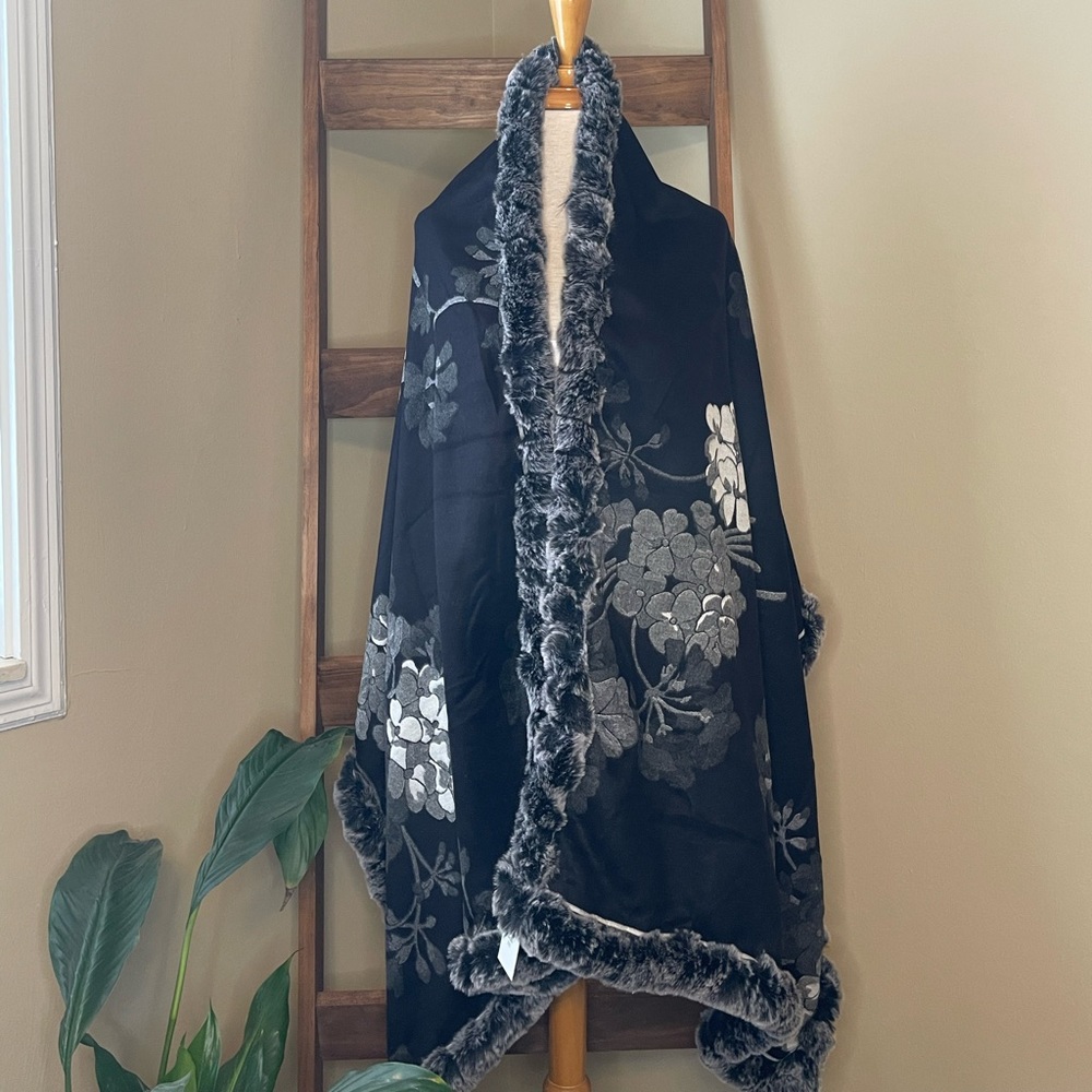 Blooming Faux Fur Scarf